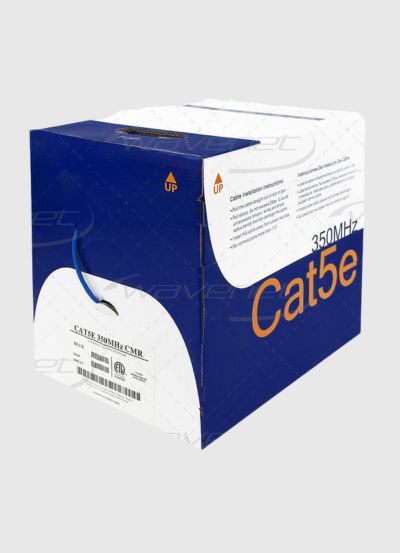 Box of Cat5e Câble with blue and white design on a gray background